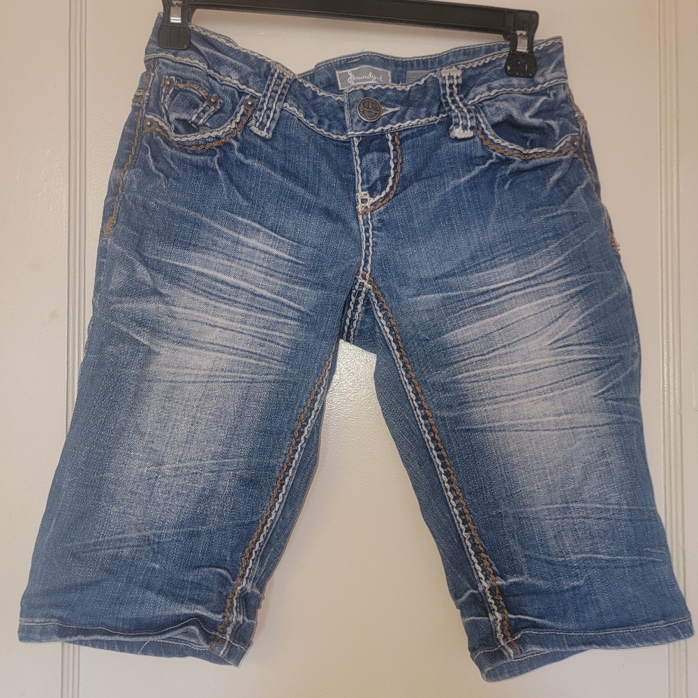 Soundgirl Distressed Knee Length Juniors Size 1 Blue Denim Shorts